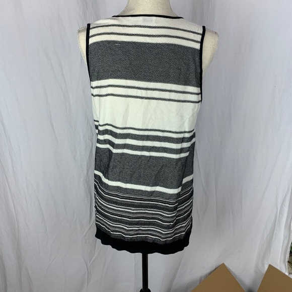 Vince sweater tank top - Picture 3 of 7